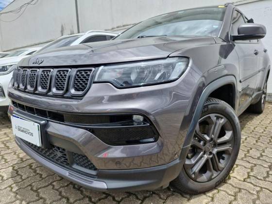 JEEP COMPASS 1.3 T270 TURBO FLEX LONGITUDE AT6 JEEP COMPASS 1.3 T270 TURBO FLEX LONGITUDE AT6